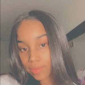 Meet your Posher, Perla